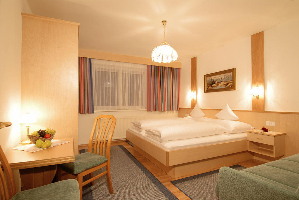 Hotel Edelweiss 파운드 외부 사진